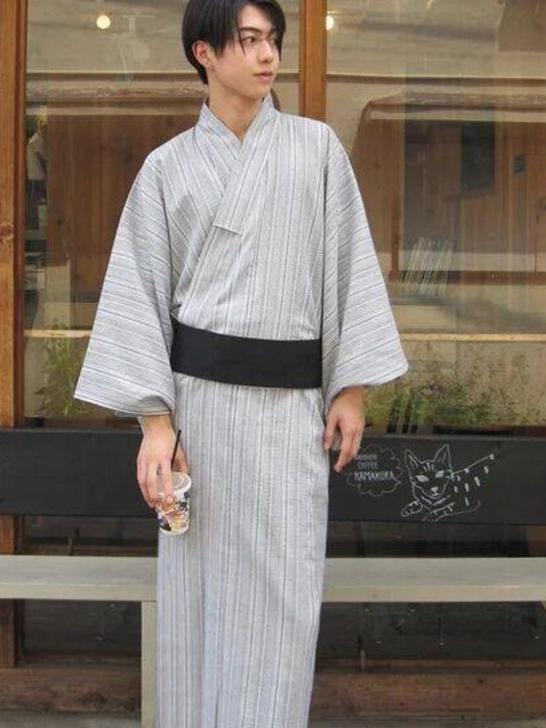 Photography Studio - Traditional Men's Kimono Robe Samurai Costume