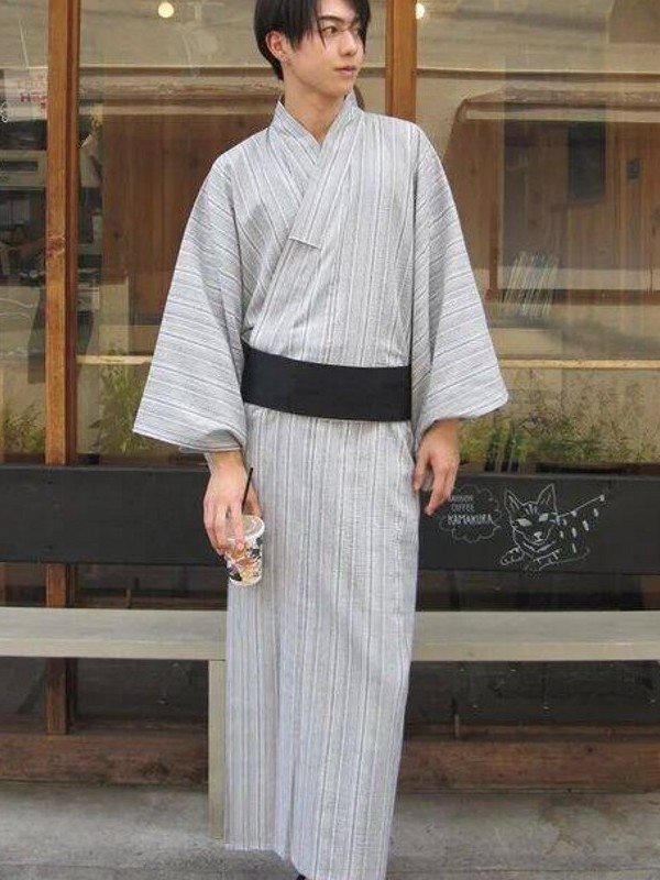 Traditional Men's Kimono Robe  - огляд і ціна Photography Studio