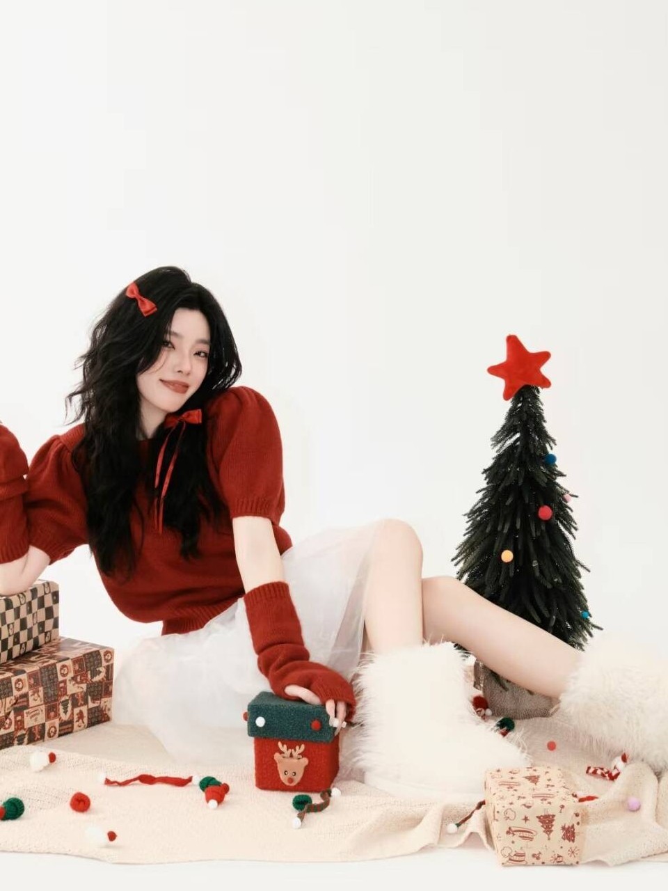 Christmas Theme Red Sweater Ar - огляд і ціна Photography Studio